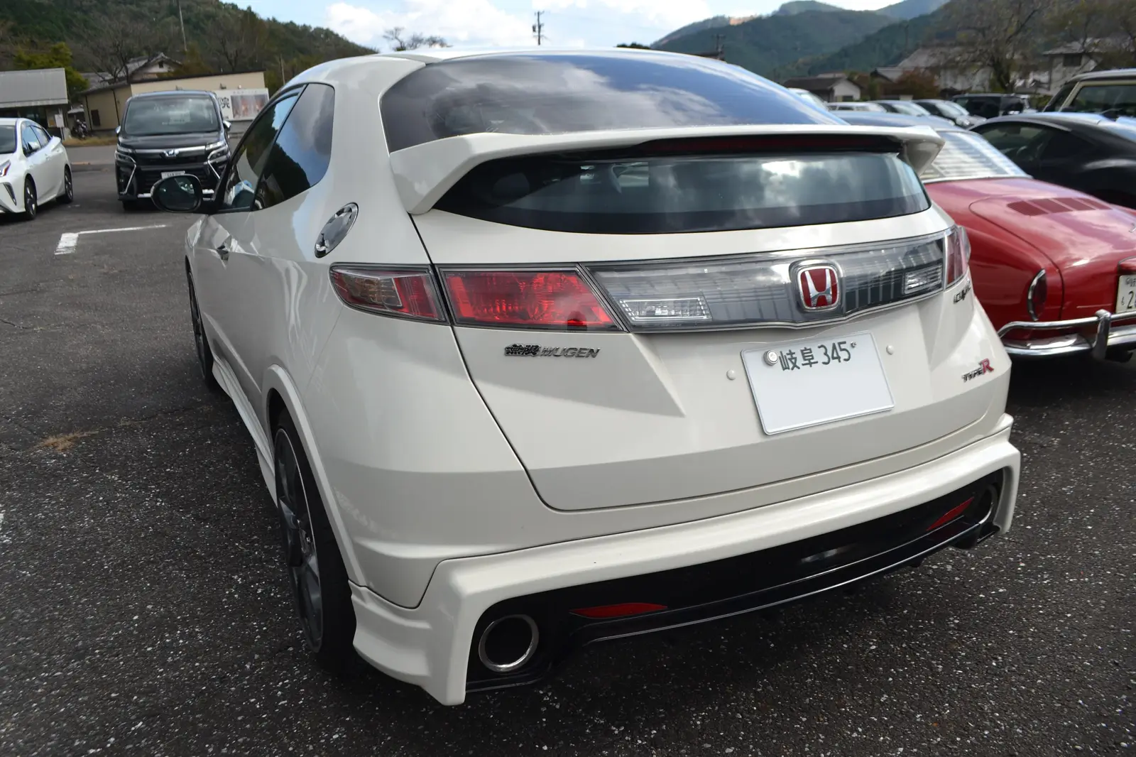 FN2 blanco con paragolpes Mugen